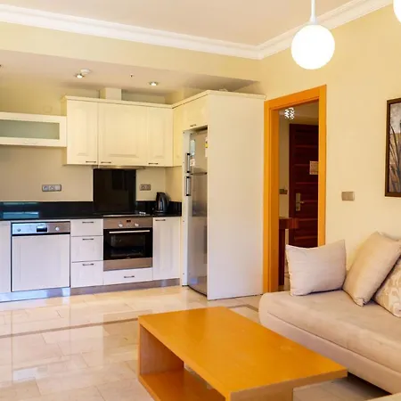 Goldcity Main Building 2 Bedrooms With Free Aquapark Apartamento