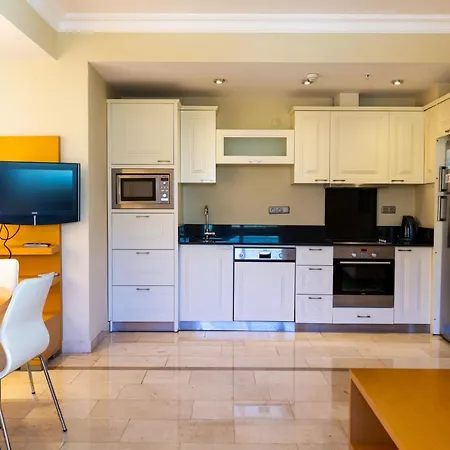 Goldcity Main Building 2 Bedrooms With Free Aquapark Apartamento *